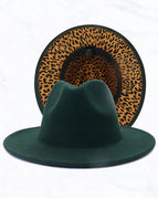 Christmas Green/Leo