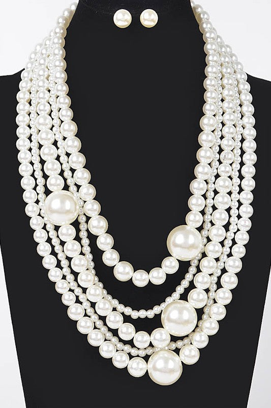 Alluring Luxe Pearl Necklace