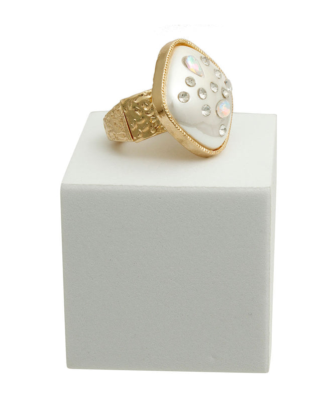 Gold Cream Pearl Square Ring
