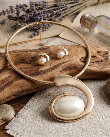 Gold Sculpted Pearl Swirl Pendant Collar Necklace